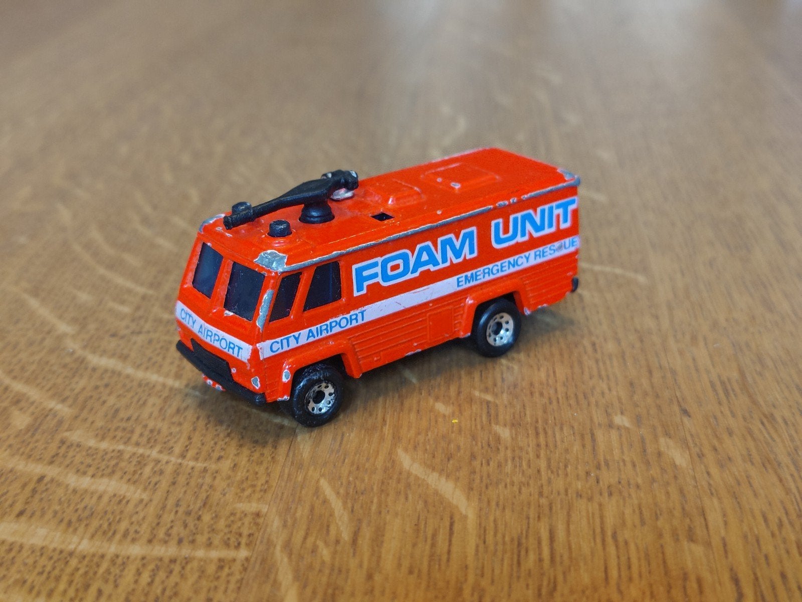 Matchbox Command Vehicle City Airport, Ophalen of Verzenden