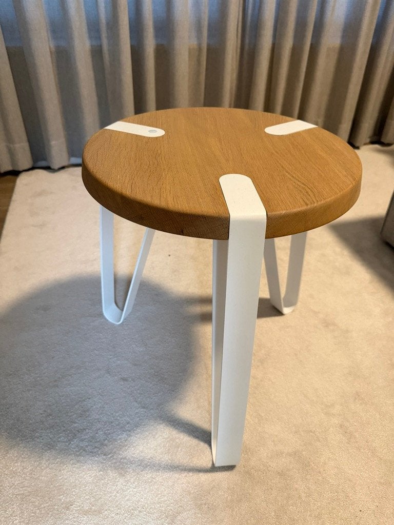 Level nachtkastje / bijzet tafel, Minder dan 55 cm, Rond, Zo goed als nieuw, Ophalen