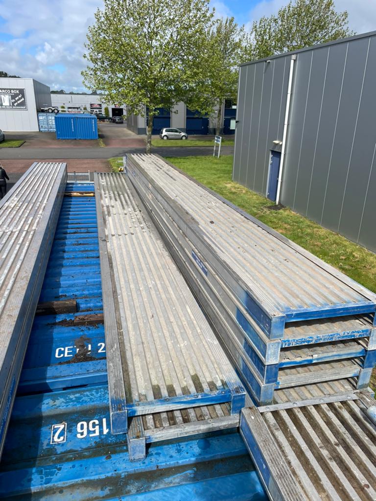 Layher loopbruggen, Ophalen of Verzenden, Zo goed als nieuw, Hout