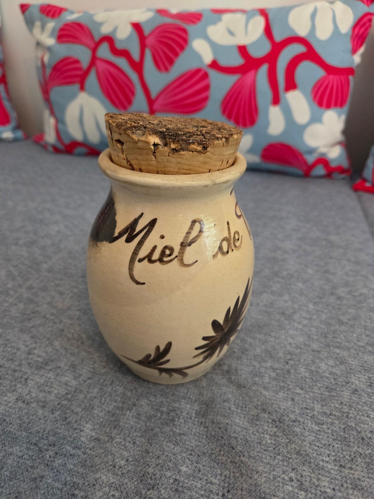 Vintage honingpot Miel de Provence - 14 cm hoog, Antiek en Kunst, Antiek | Keramiek en Aardewerk, Ophalen of Verzenden