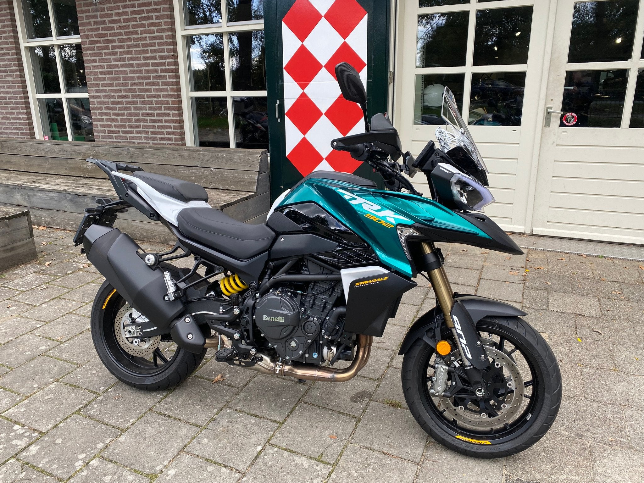Benelli TRK 902 STRADALE ABS (bj 2026), Nieuw, Strada Fornace Vecchia 30
61122  Pesaro, IT, Bedrijf, Support@benelli.com
