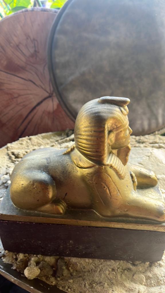 Vintage Egyptische Sfinx beeldje - Goudkleurig, Ophalen of Verzenden