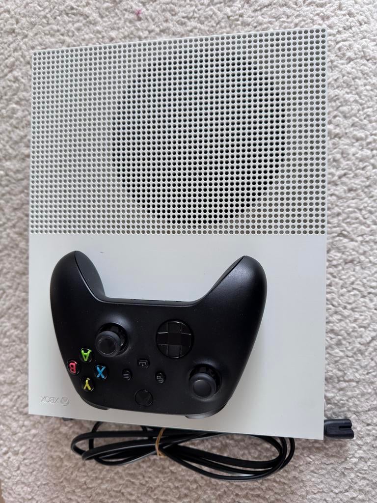 Xbox One S 1TB met 7 games en controller, Spelcomputers en Games, Games | Xbox One, Zo goed als nieuw, Ophalen