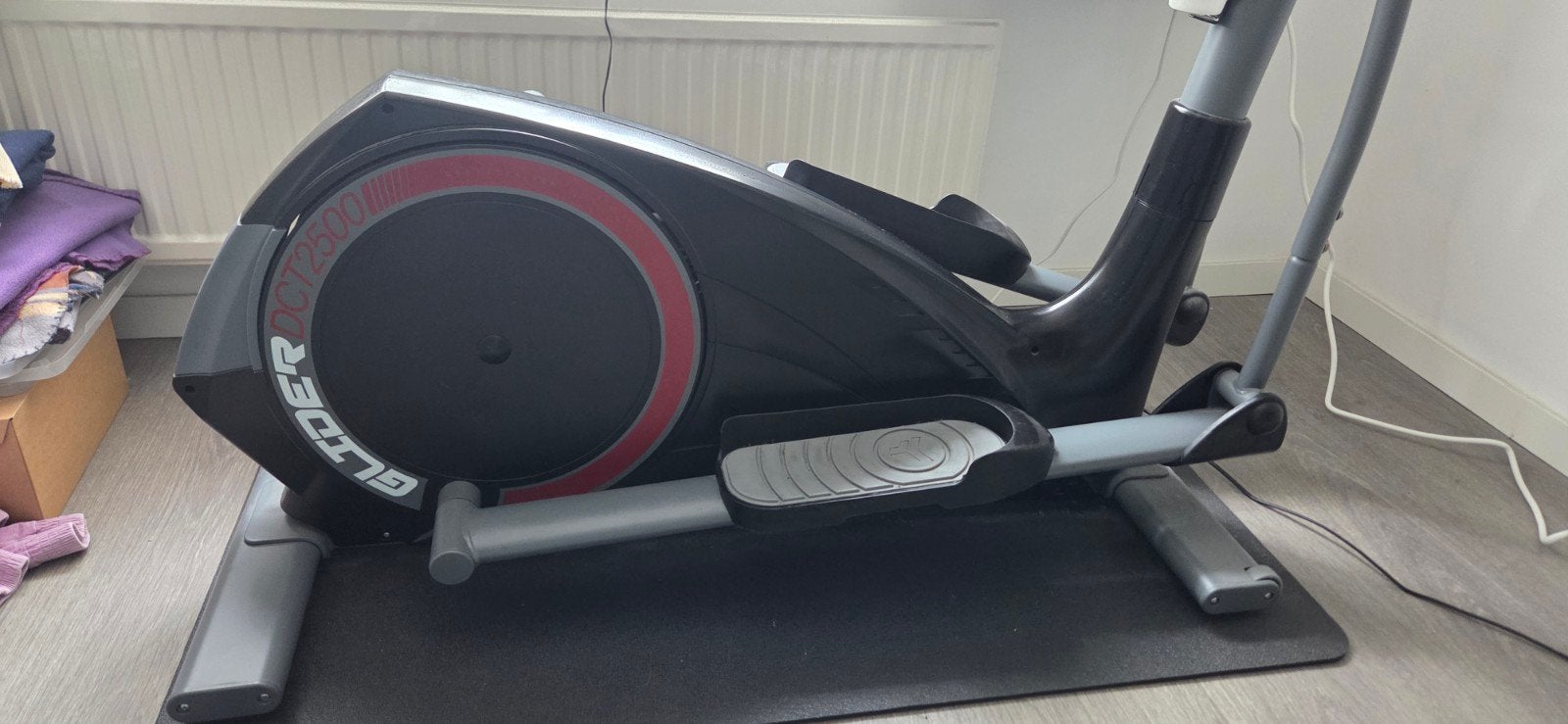 Flow Fitness Glider DCT2500 Crosstrainer - Zo goed als nieuw, Ophalen, Benen, Zo goed als nieuw, Crosstrainer