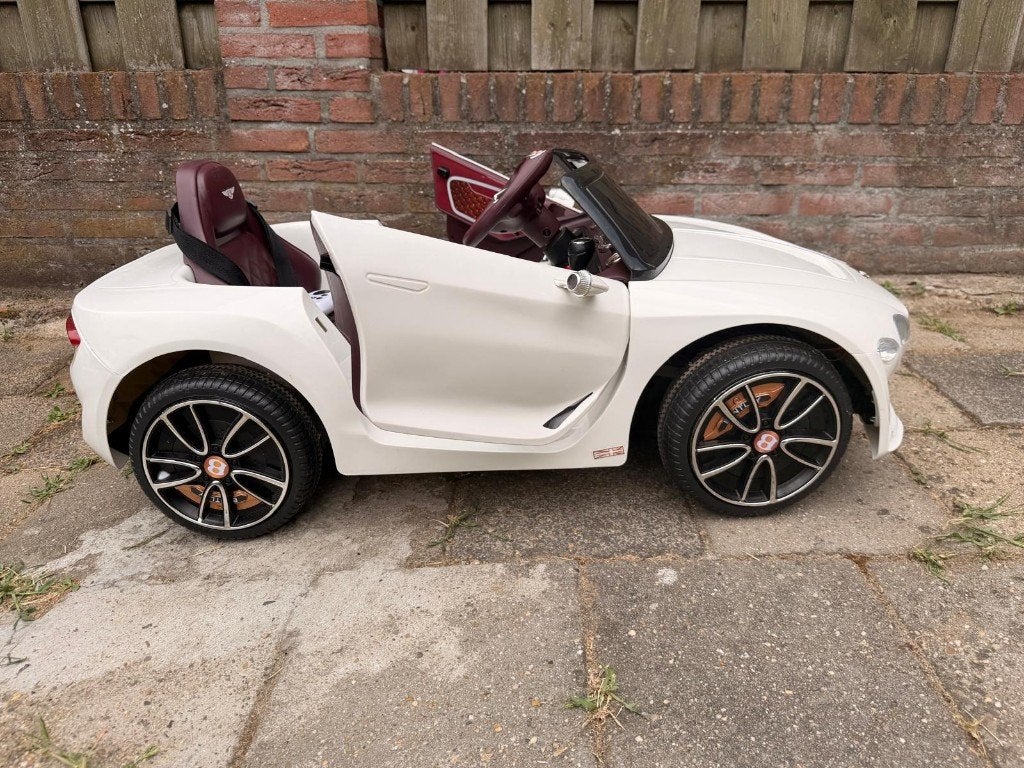 Kinderauto afstandbestuurbaar, Ophalen, Zo goed als nieuw