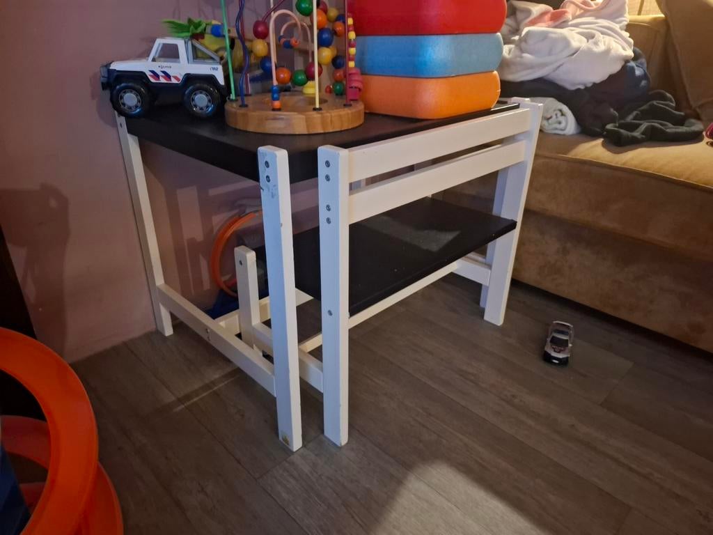 Kinder speeltafel met bankje teab, Kinderen en Baby's, Kinderkamer | Tafels en Stoelen, Ophalen, Gebruikt, Tafel(s) en Stoel(en)
