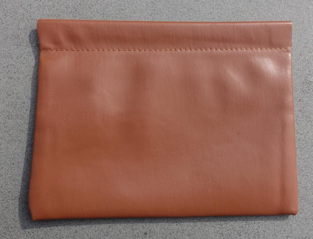 toilettasje / etui met knip in 5 kleuren - op=op !, Ophalen of Verzenden, Nieuw, Dame