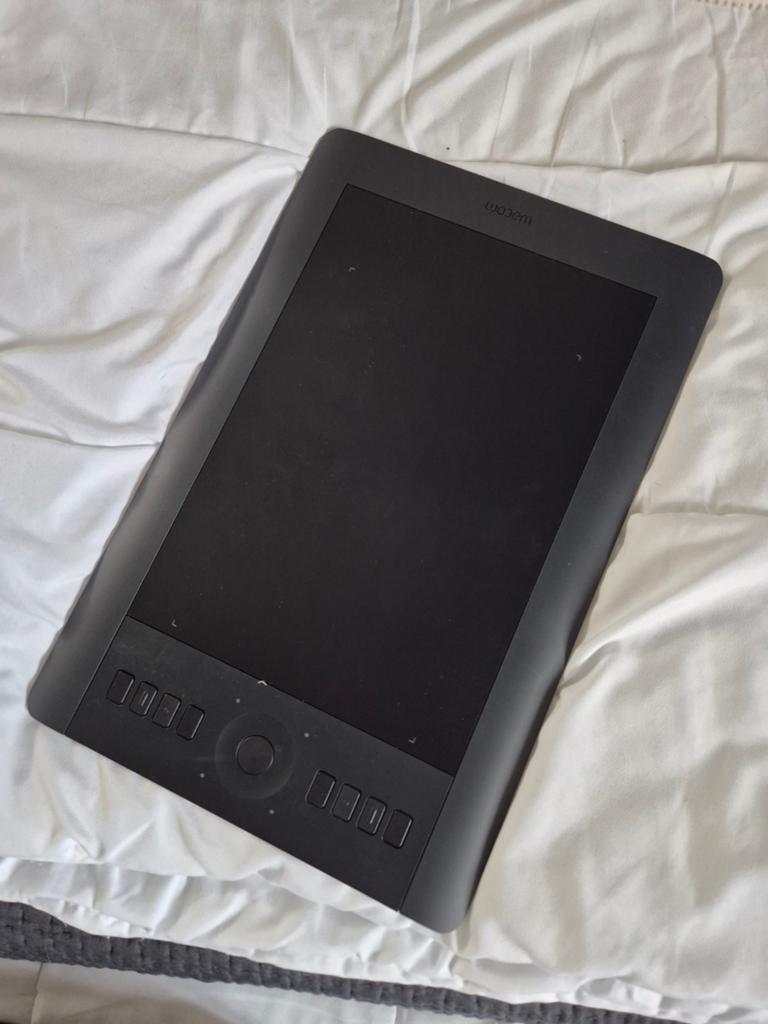 Wacom Intuos Pro Pen Tablet PTH-651 Medium, Gebruikt, Multi-touch, Ophalen of Verzenden, Wacom