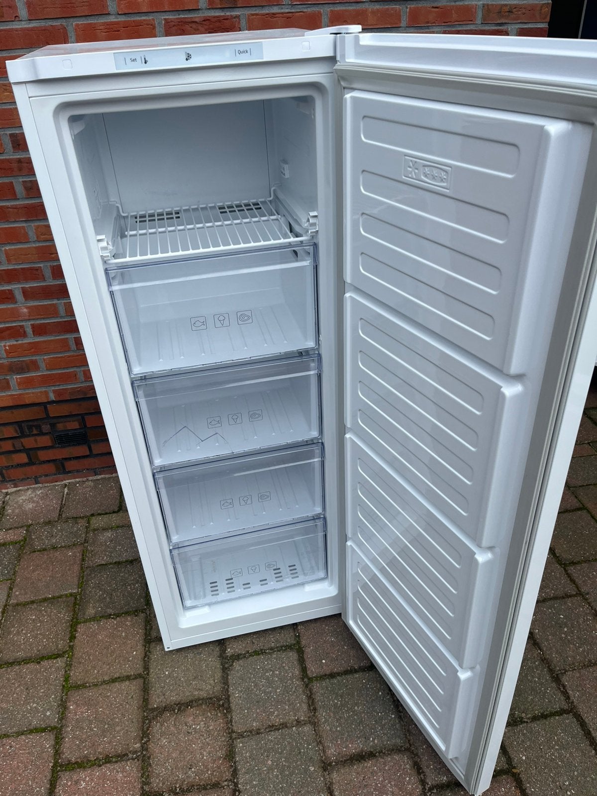 Beko diepvries kast no frost., Witgoed en Apparatuur, Ophalen, Gebruikt, Minder dan 60 cm, 160 cm of meer