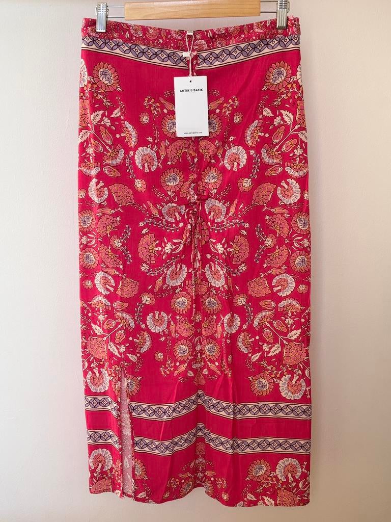 Antik Batik rok maat 40 M rood gebloemd nieuw met label, Kleding | Dames, Maat 38/40 (M), Nieuw, Ophalen of Verzenden, Rood