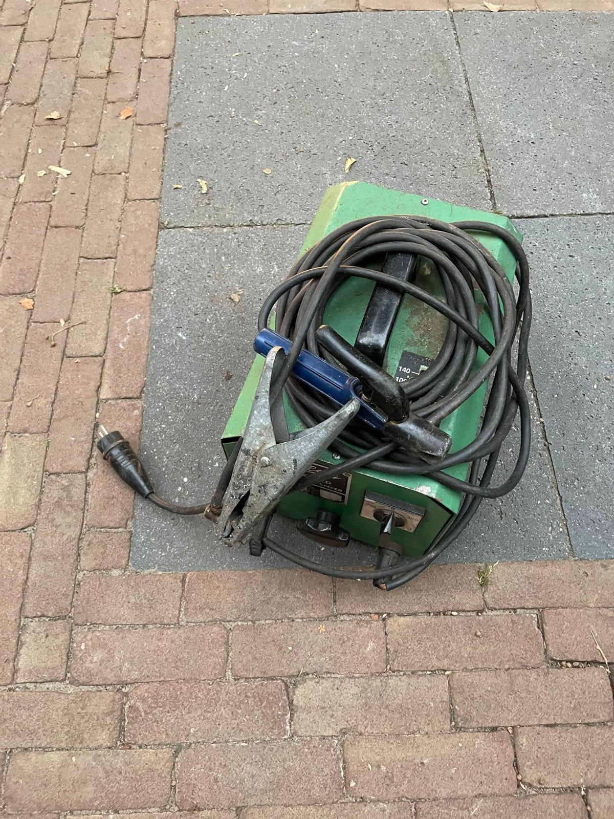 Hellas 140S Lasapparaat - 220V/380V Elektrode Lasapparaat, Ophalen of Verzenden, Gebruikt, Minder dan 150 ampère, Elektroden