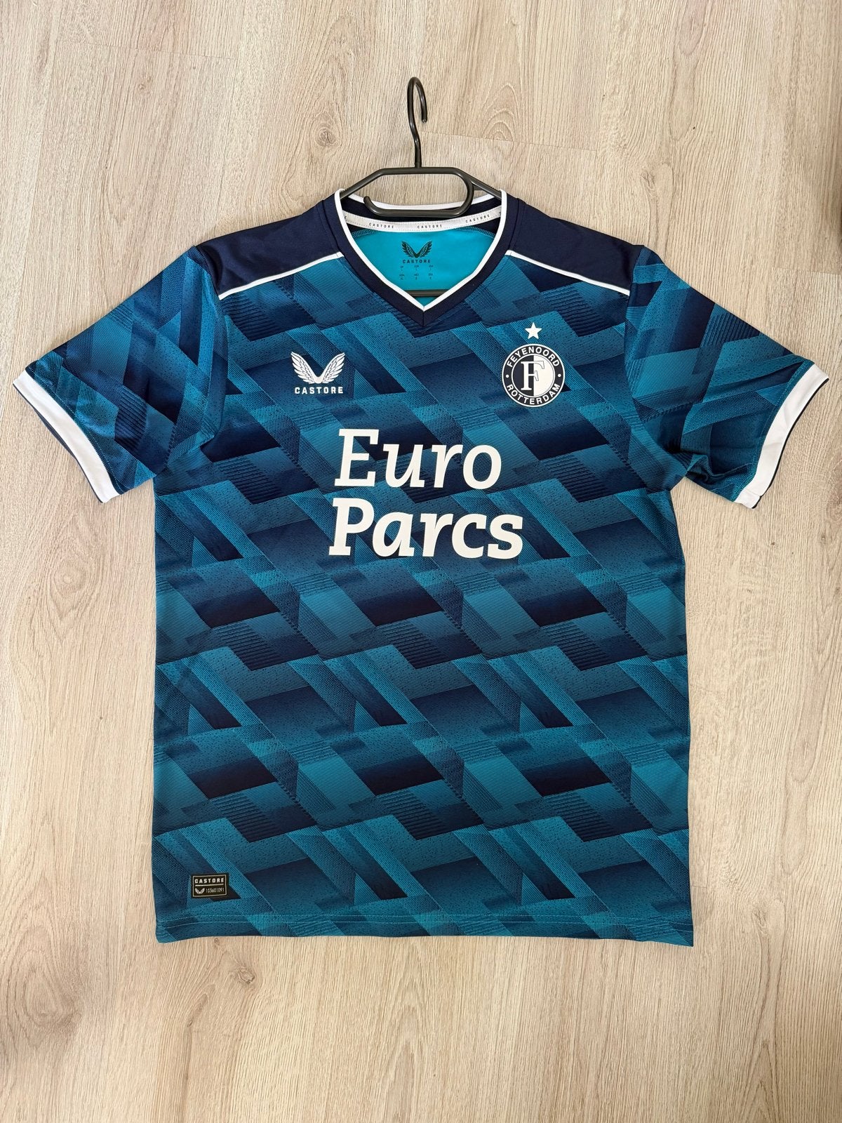Feyenoord Uitshirt 2023/2024 Maat L Ayase #9, Ophalen, Maat 52/54 (L), Blauw, Zo goed als nieuw