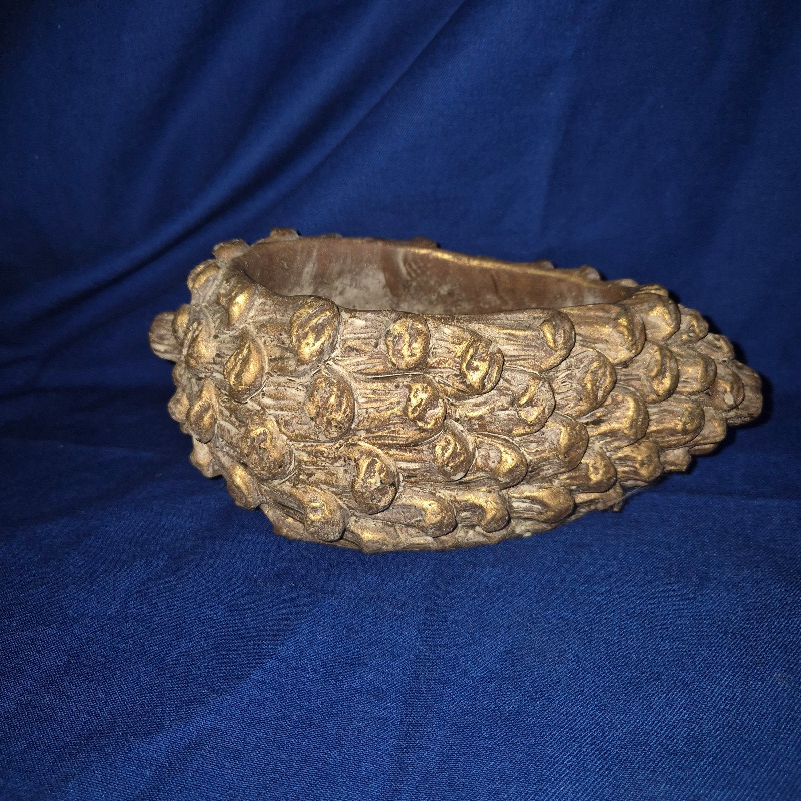Daan Kromhout goud brons pinecone schaal ovaal zgan, Ophalen of Verzenden, Zo goed als nieuw