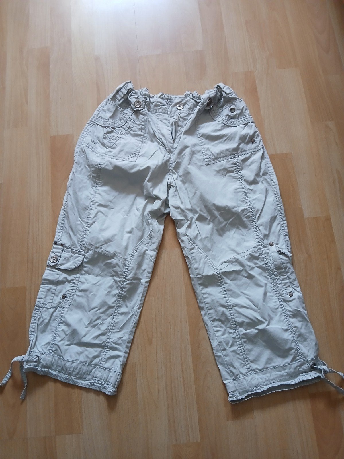 Mooie grijze broek van Cecil in maat 33., Kleding | Dames, Ophalen, Maat 42/44 (L), Zo goed als nieuw, Driekwart
