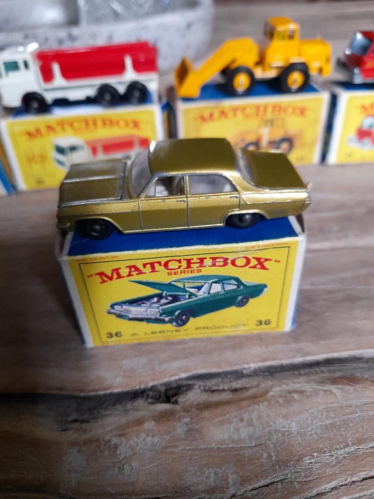 Lesney eerste uitgave doosje opel diplomat, Hobby en Vrije tijd, Modelauto's | 1:87, Ophalen of Verzenden, Zo goed als nieuw, Auto