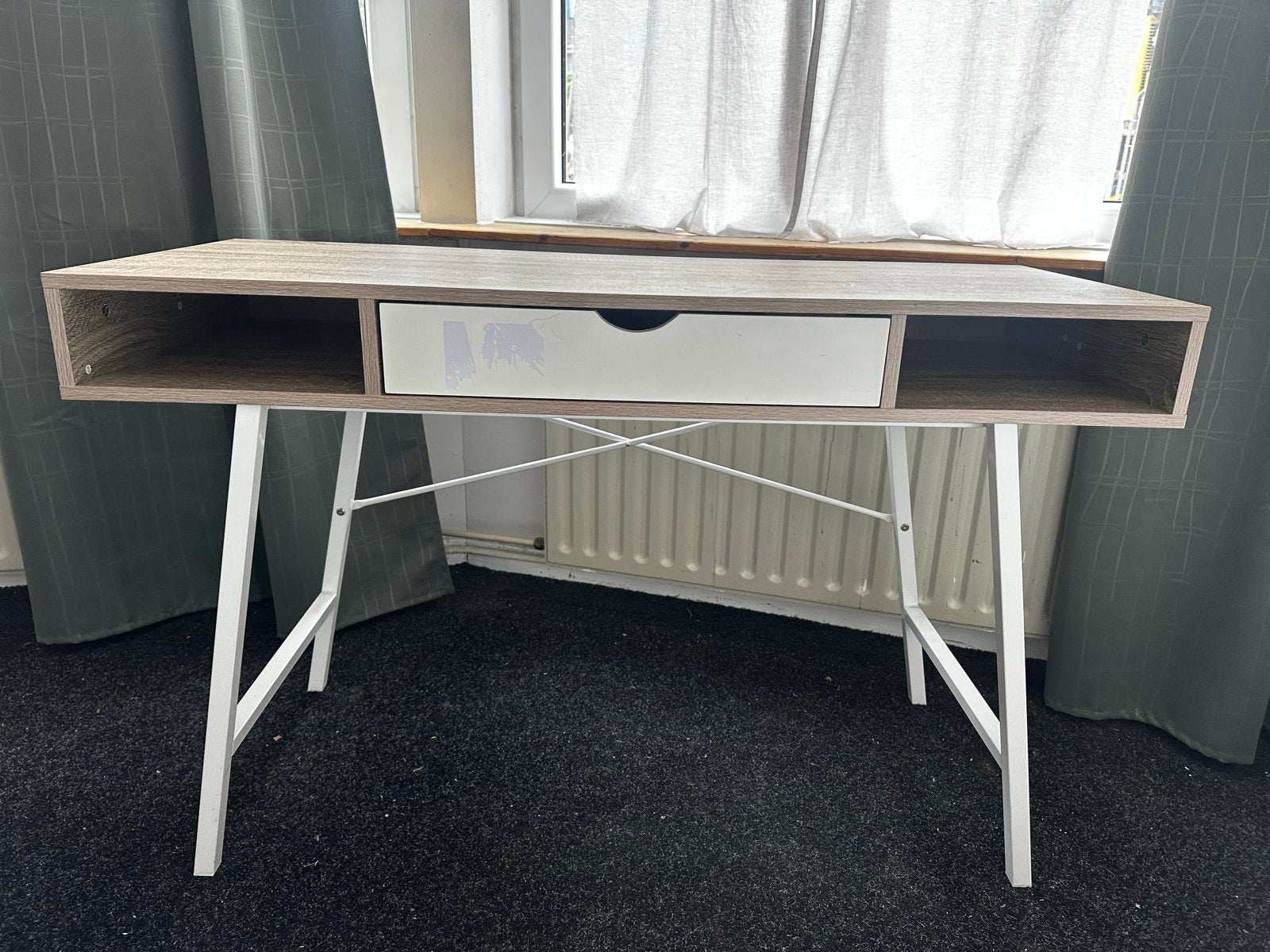 Jysk Abbetved Bureau 48x120x76 -, Huis en Inrichting, Bureaus, Ophalen, Overige typen, Gebruikt, Met lades