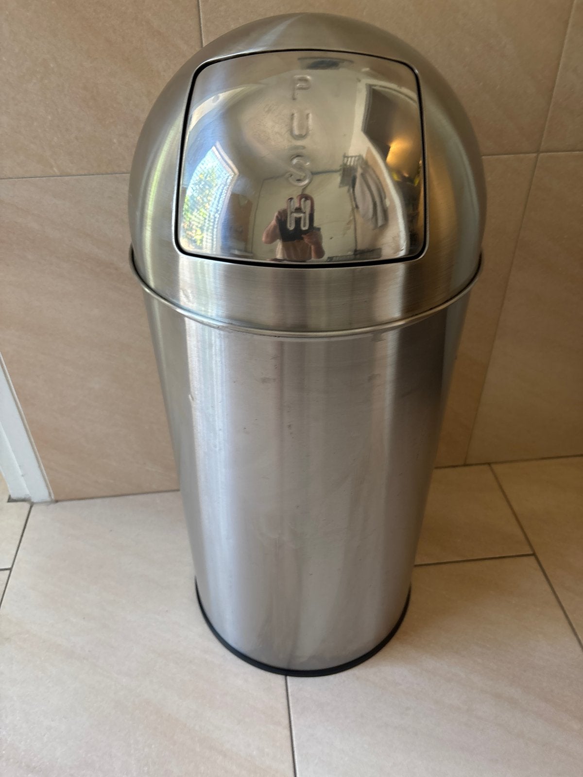 RVS Afvalemmer met Push-deksel - 60 liter ( brabantia ), Ophalen, Met pedaal, 40 liter of meer, Zo goed als nieuw