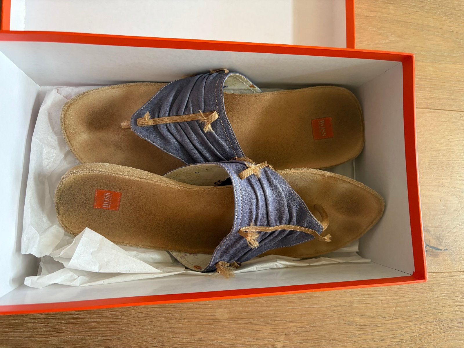 Hugo Boss Slippers Maat 41 - Blauw, Ophalen of Verzenden, Gedragen, Blauw, Slippers