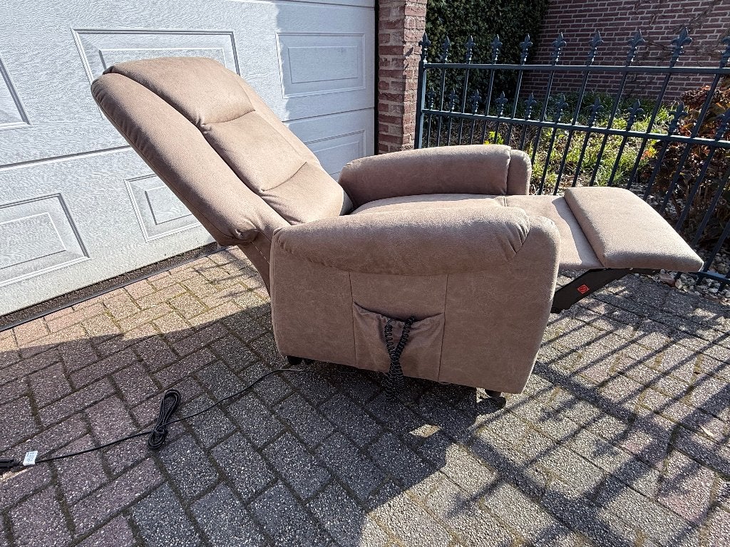 Foto 7 van elektrische NIEUWE sta op / relax fauteuil