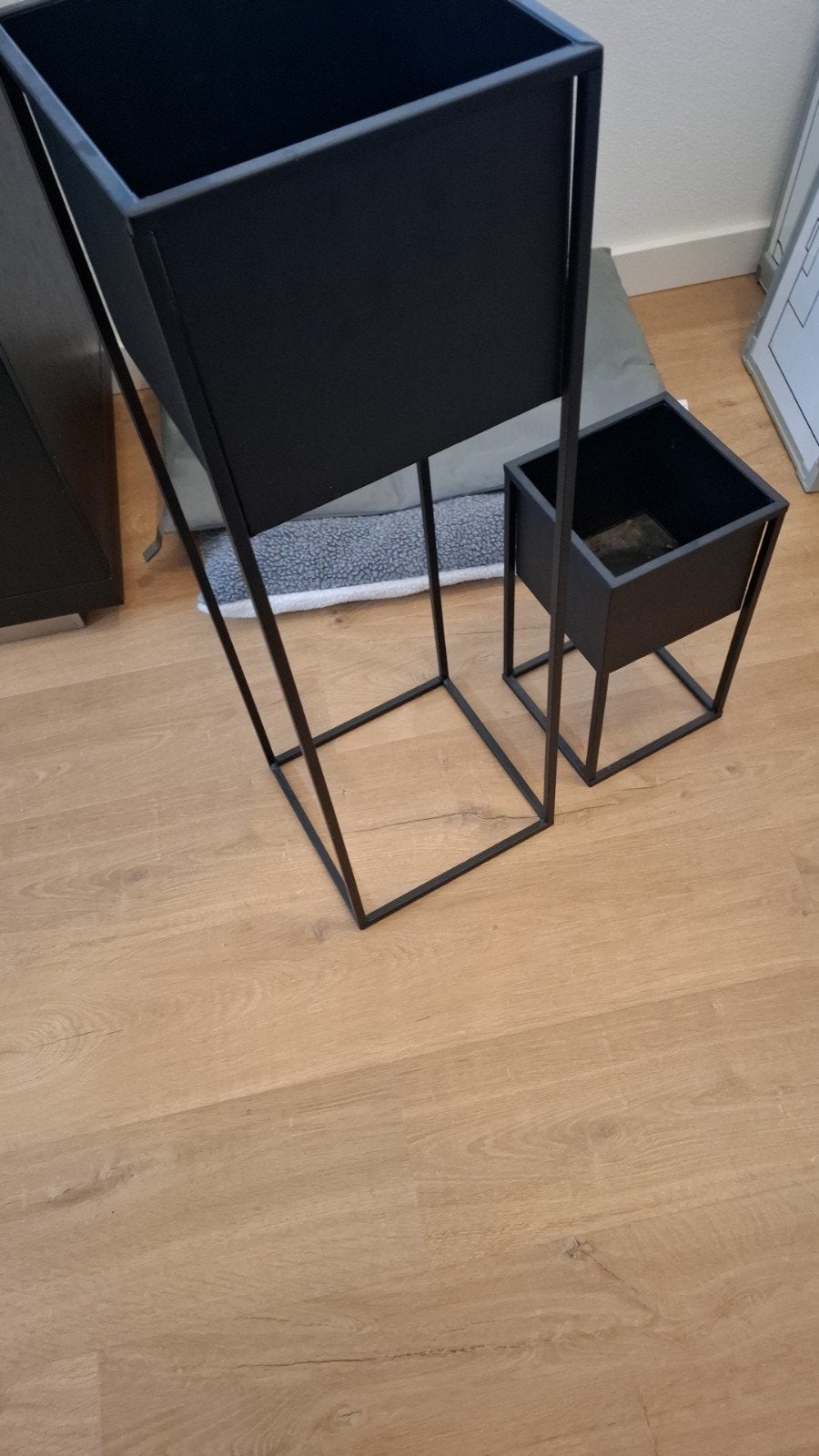 Te koop: Set vierkante bloempotten – 2 hoogtes., Ophalen