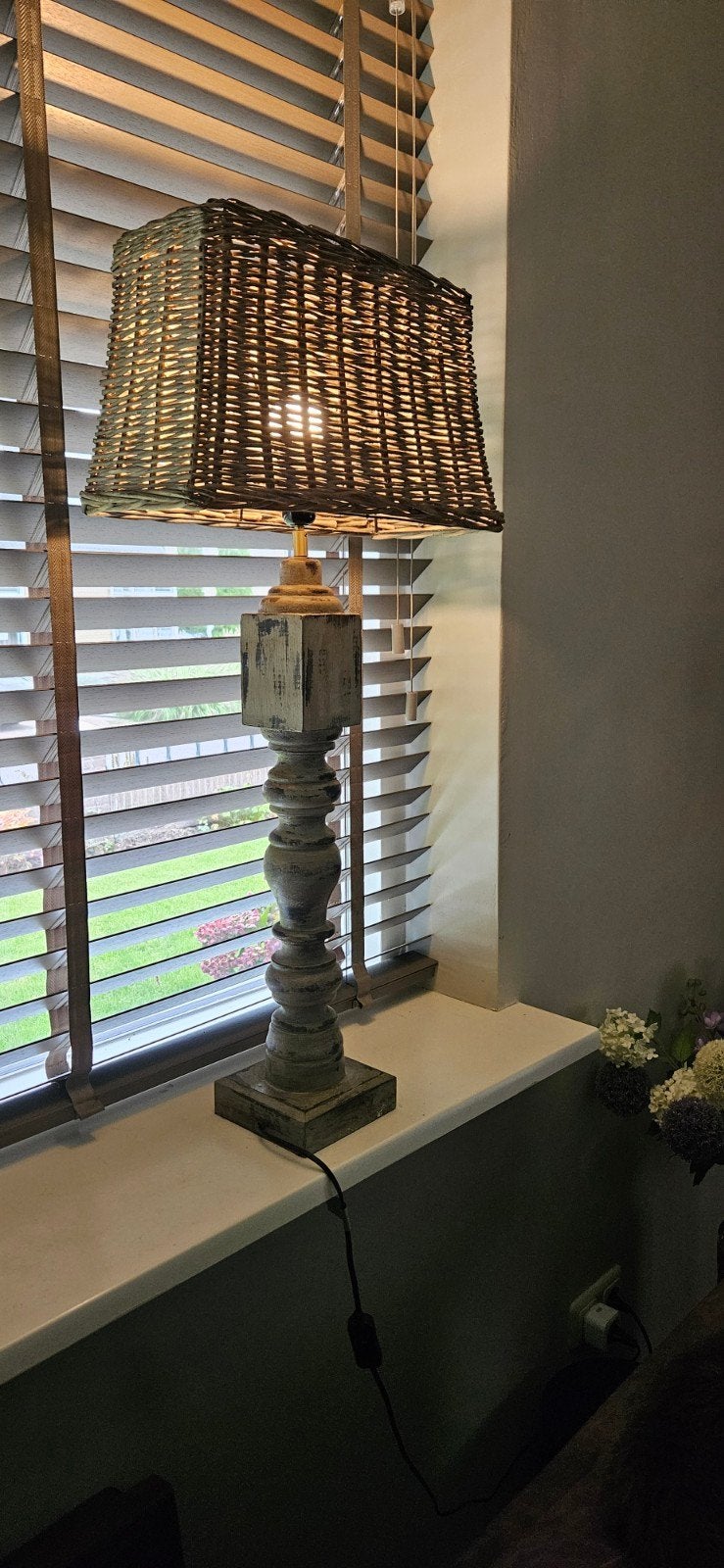 Staande lamp met rieten kap - Landelijke stijl, Ophalen, Gebruikt, Met kap, Sfeerlamp