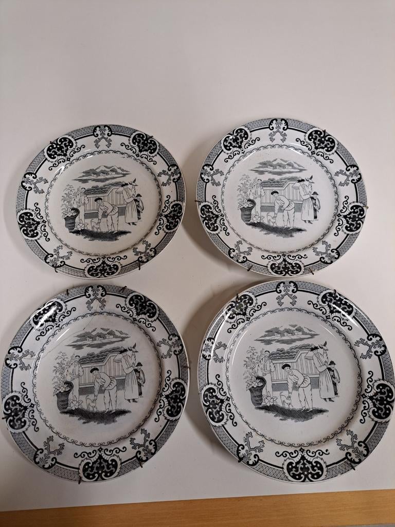 4  borden, P. Regout Maastricht, Antiek en Kunst, Antiek | Servies los, Ophalen of Verzenden