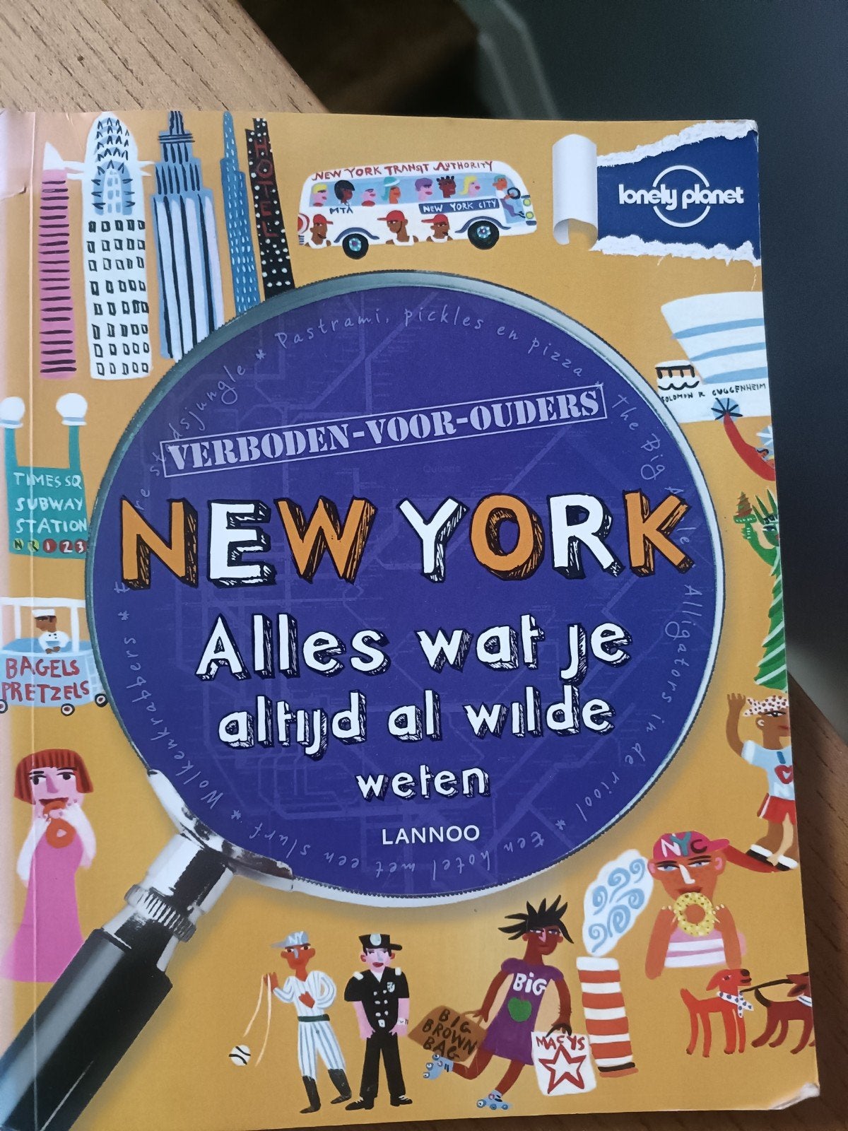 Lonely Planet New York Kids - Verboden voor Ouders, Boeken, Reisgidsen, Lonely Planet, Ophalen of Verzenden, Zo goed als nieuw