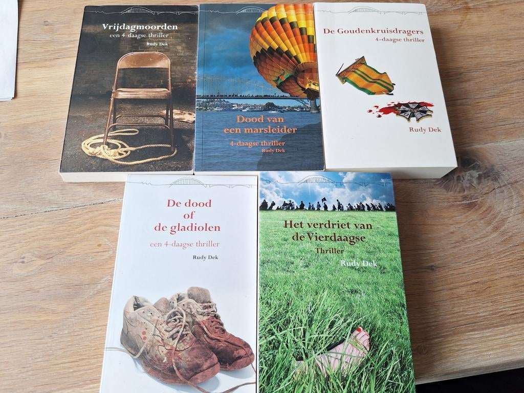 Vierdaagse Boeken Deel 1 t/m 5 - Rudy Dek, Ophalen of Verzenden