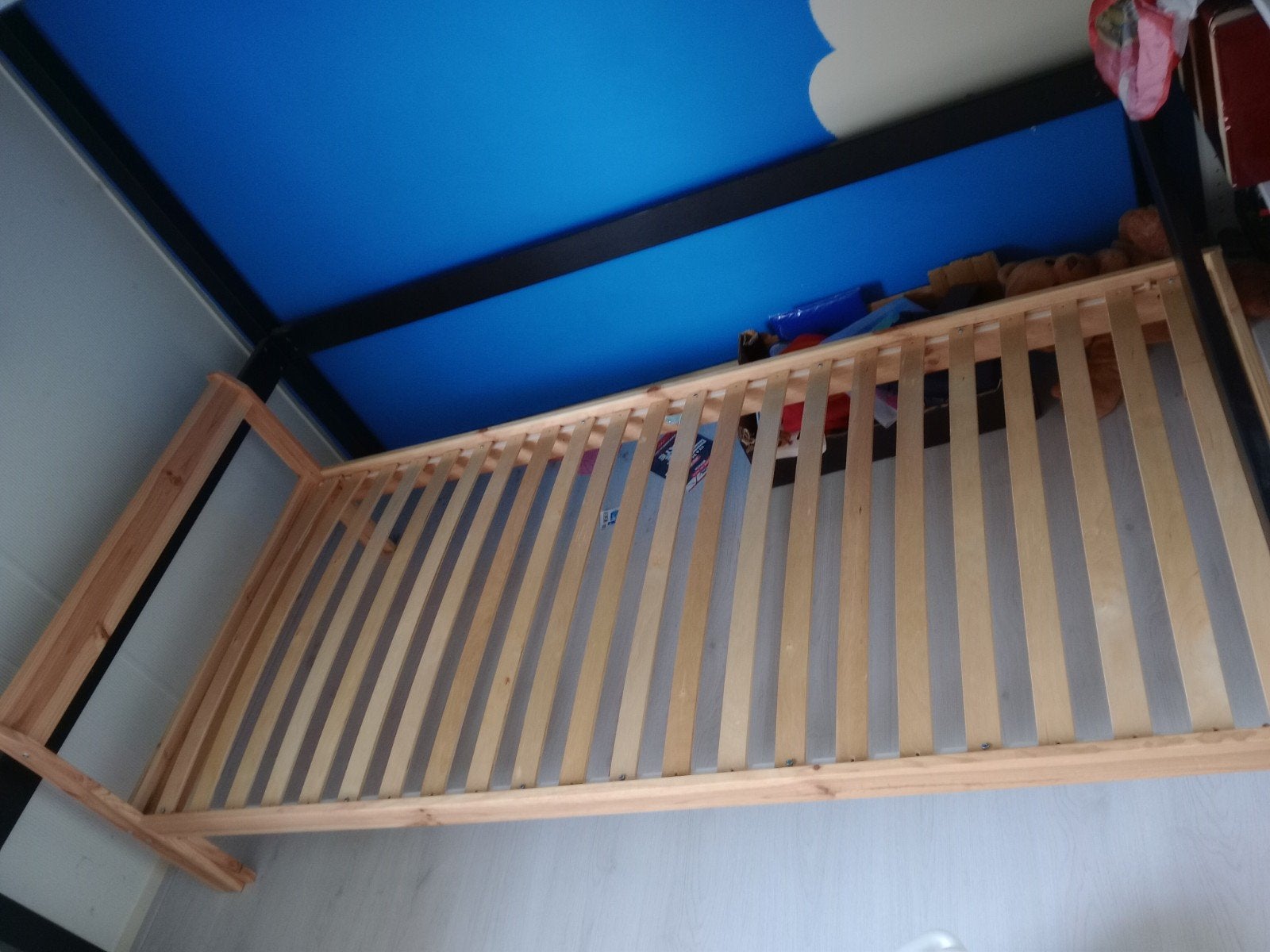 Grenen Neiden Bedframe 90x200 met Luröy lattenbodem, Ophalen, Gebruikt, 90 cm, Eenpersoons