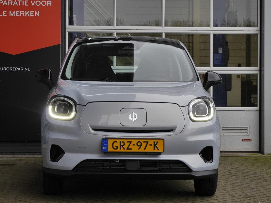 Leapmotor T03 Design 37.3 kWh | Demo | Snel leverbaar! | Act, Auto's, Leapmotor, Stof, Zwart, 4 stoelen, Origineel Nederlands
