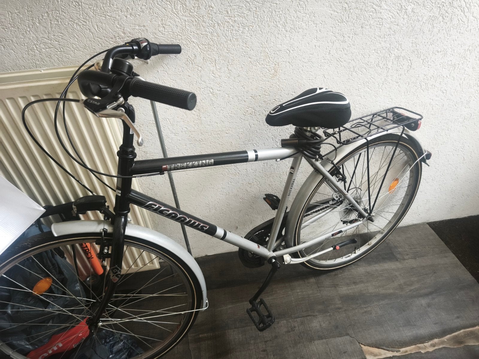 Trekking Ficarus fiets - Gebruikt, 6 versnellingen, Ophalen of Verzenden, Zo goed als nieuw, Minder dan 10 versnellingen, Overige merken