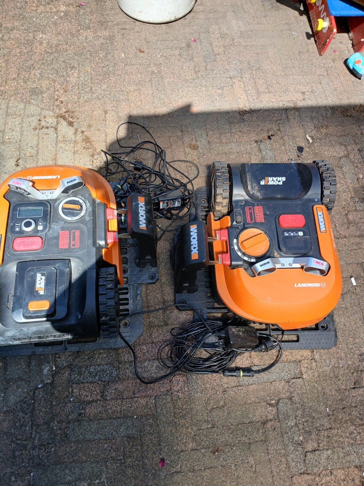 2 robotmaaiers, Ophalen, Gebruikt