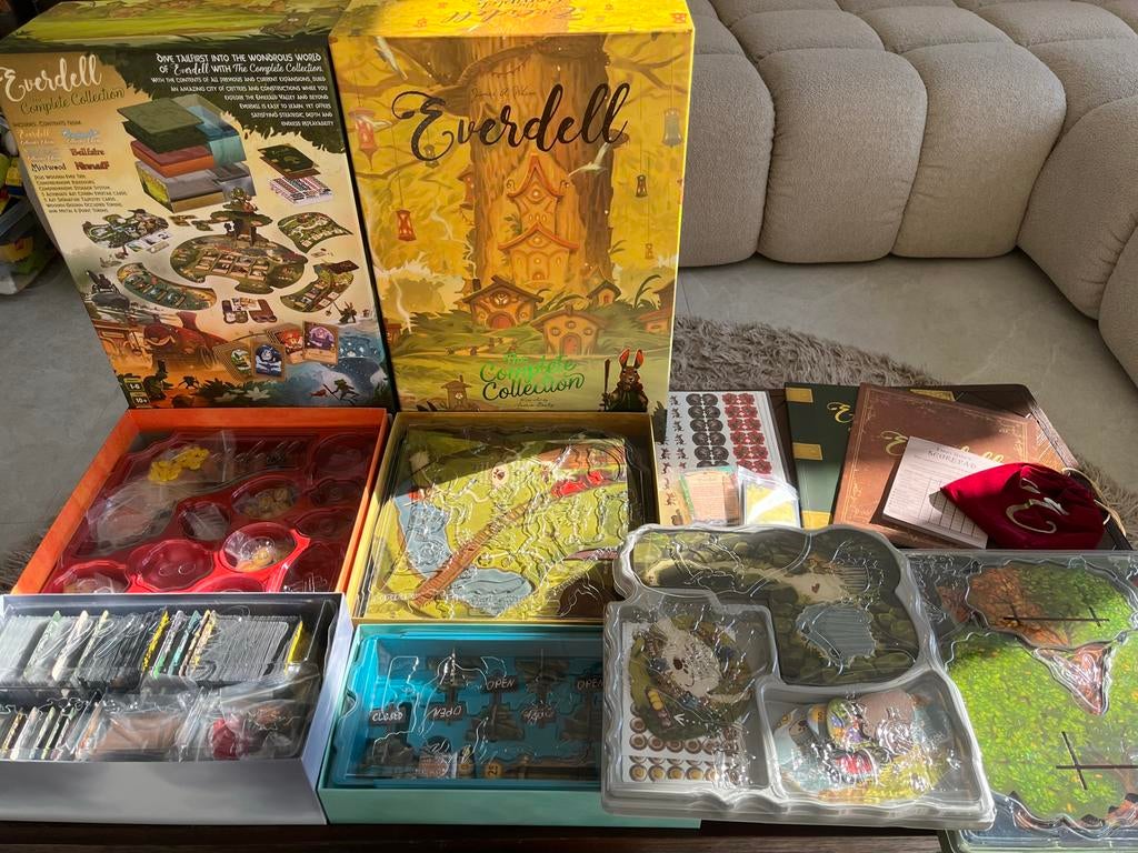 Everdell The Complete Collection (EN) - Bordspel, Vijf spelers of meer, Ophalen, Zo goed als nieuw