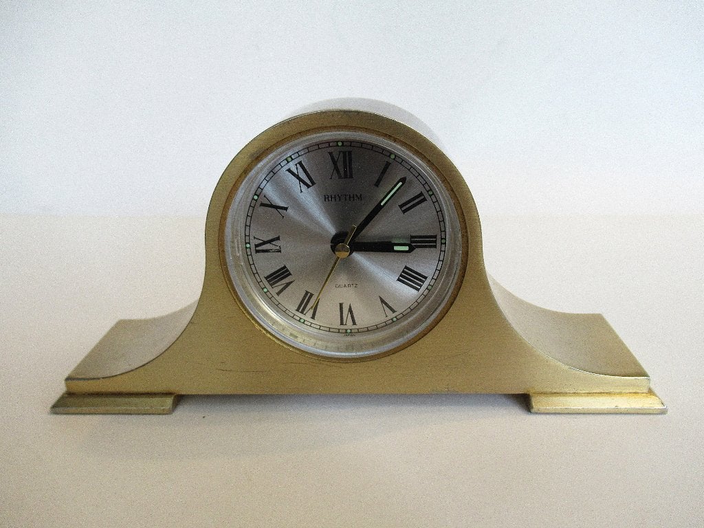 Rhythm Japan quartz bureauklok met alarm., Ophalen of Verzenden, Tafelklok