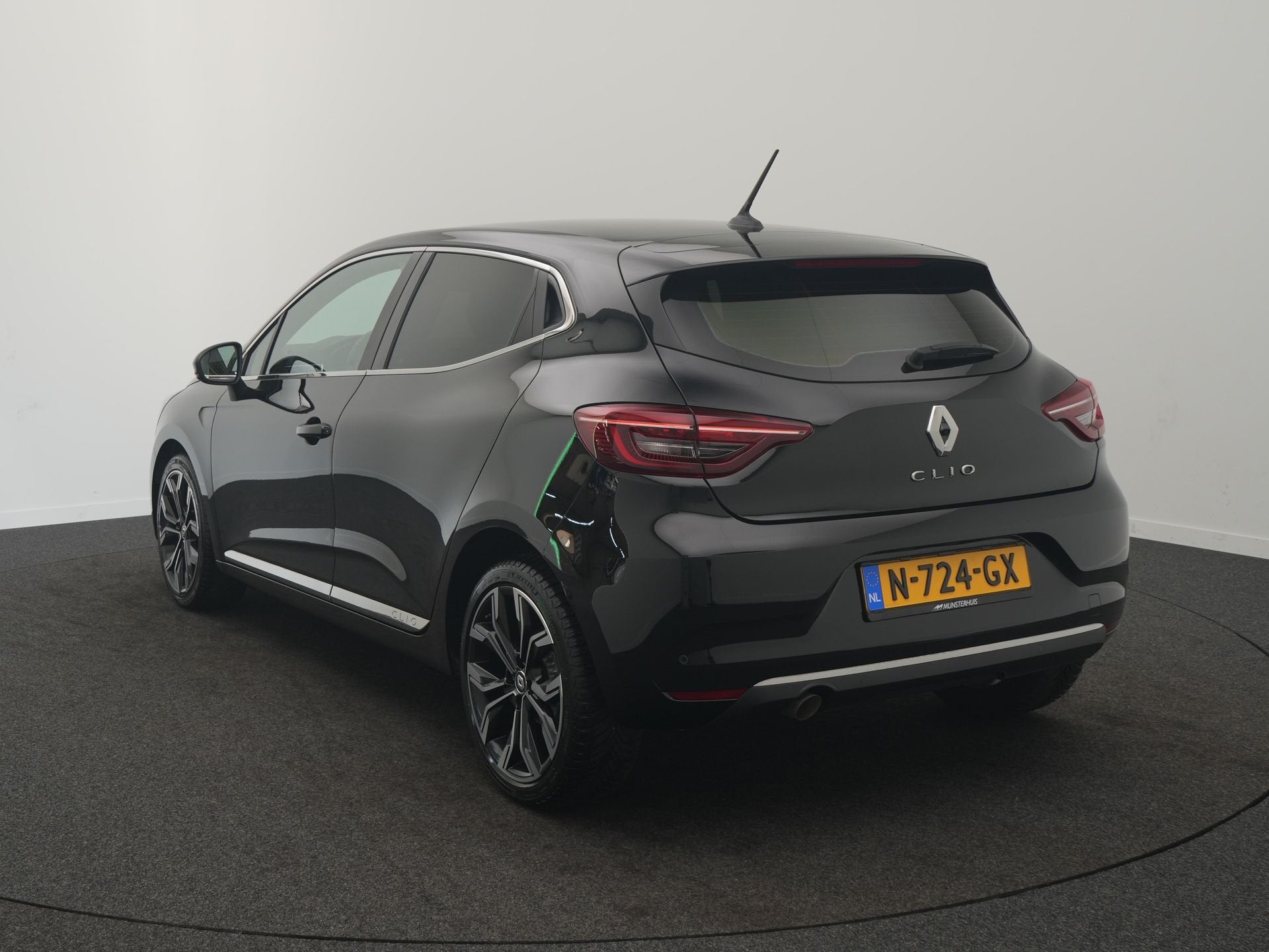 Renault Clio TCe 90 Intens - RIJKLAARPRIJS - All seasonbande, Voorwielaandrijving, 12 maanden, 1071 kg, Gebruikt