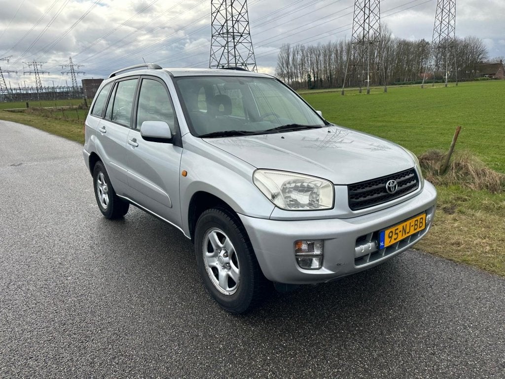 Toyota RAV4 2.0-16V VVT-i Luna AIRCO | TREKHAAK | NAP !, Auto's, 1998 cc, 4 cilinders, 150 pk, Elektrische ramen