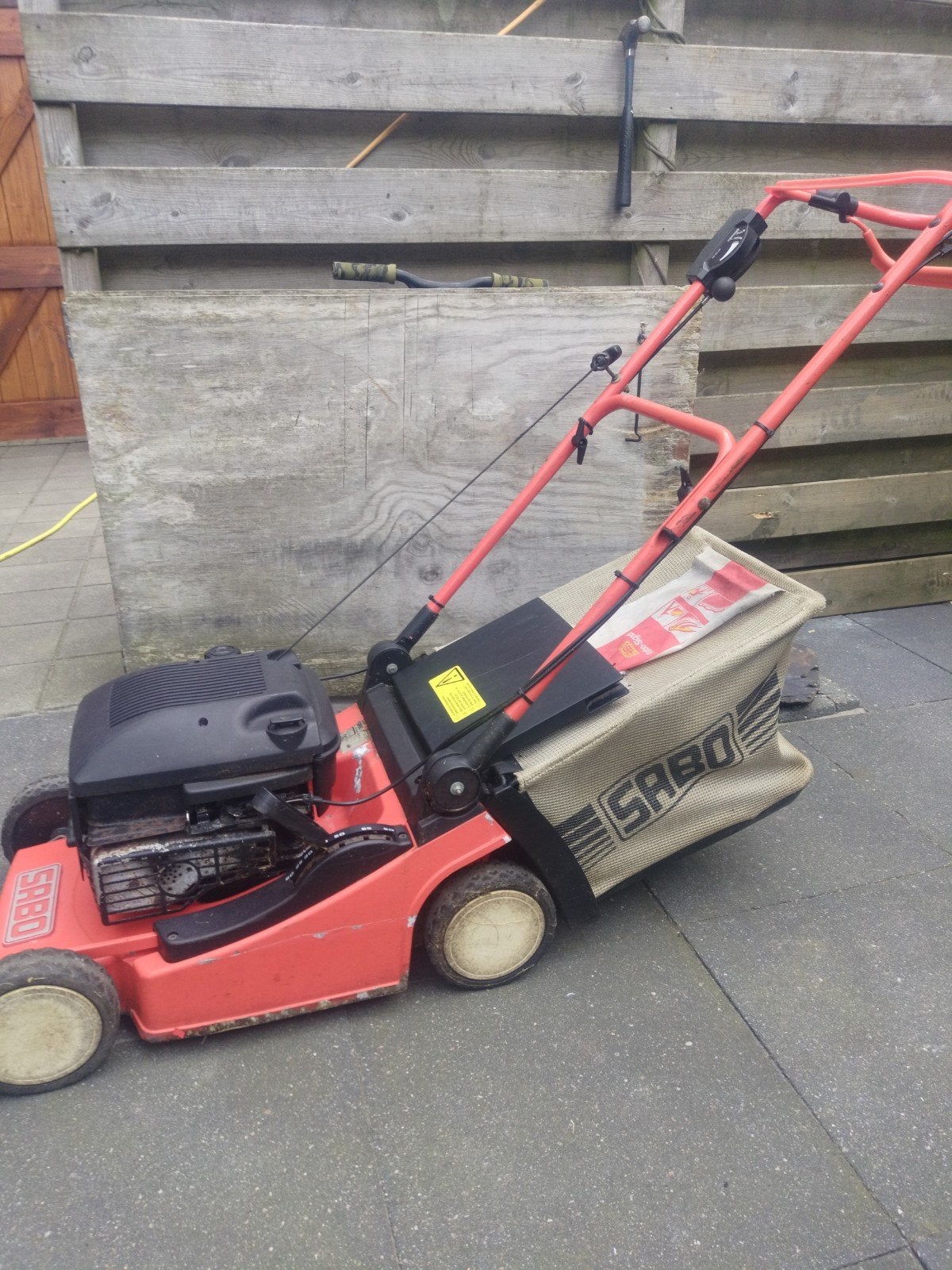Sabo grasmaaier - Start en loopt, aandrijving werkt, Gebruikt, Opvangbak, Benzine-grasmaaier, 40 t/m 49 cm