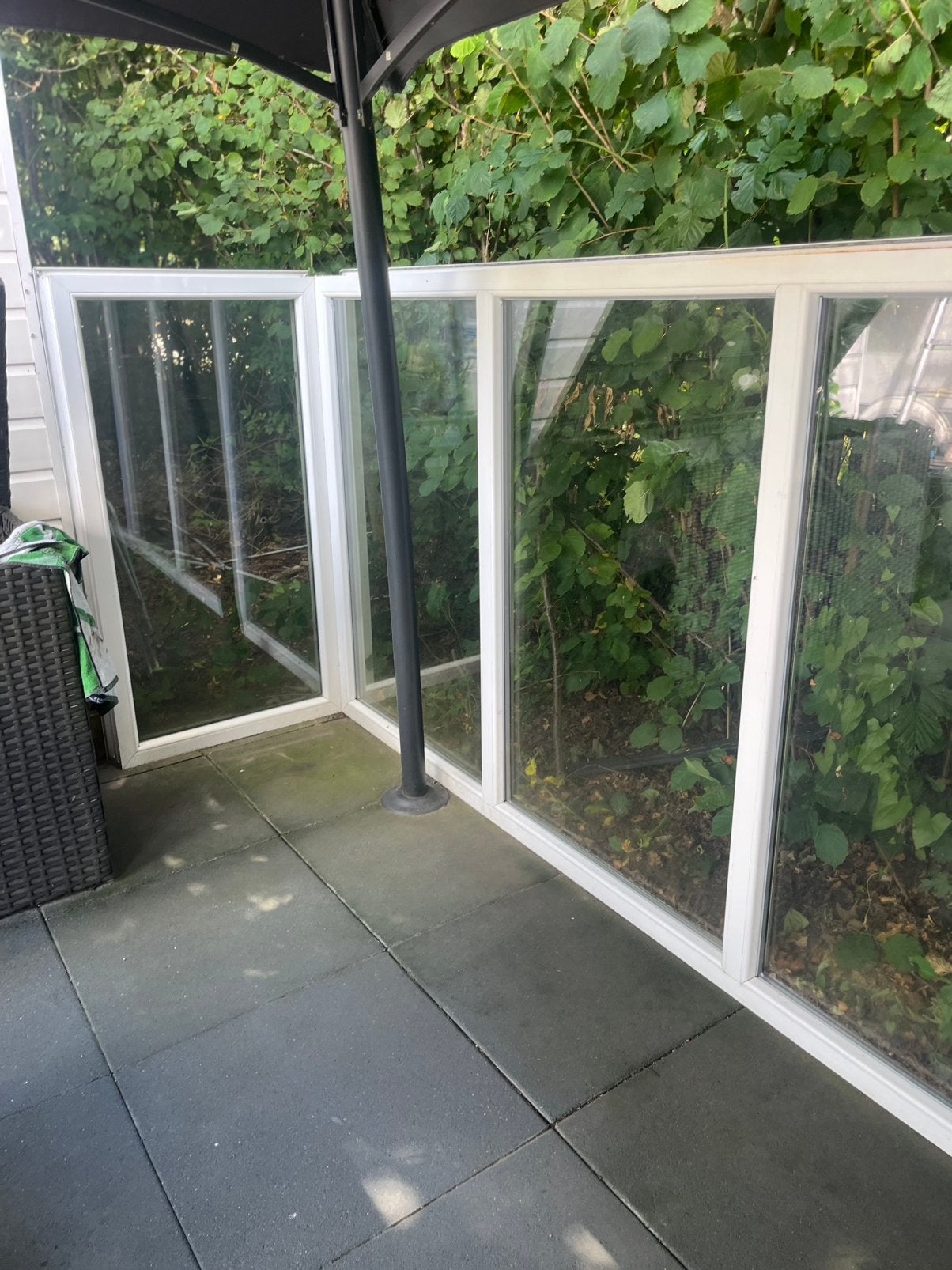 Kunststof met glas windscherm, Tuin en Terras, Ophalen, Gebruikt, Overige typen