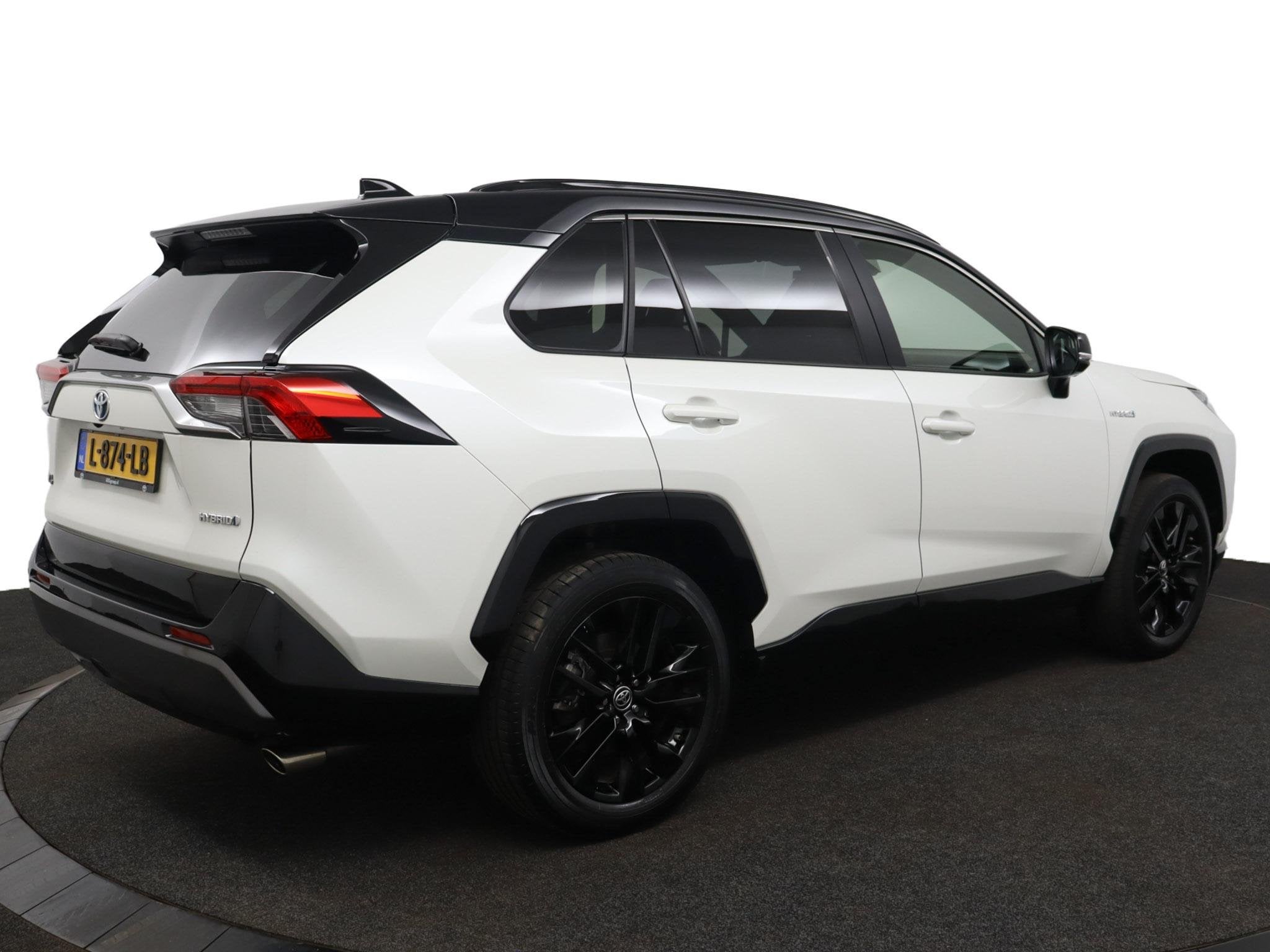 Toyota RAV4 2.5 Hybrid Bi-Tone | Adaptive Cruise Control | J, Auto's, Toyota, 12 maanden, Gebruikt, 4 cilinders, Leder en Stof