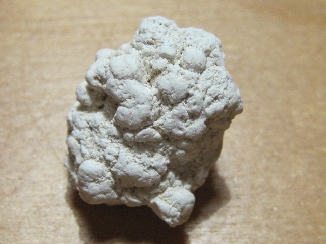 min. 8x ruwe edelsteen MAGNESIET (4), Verzenden, Mineraal