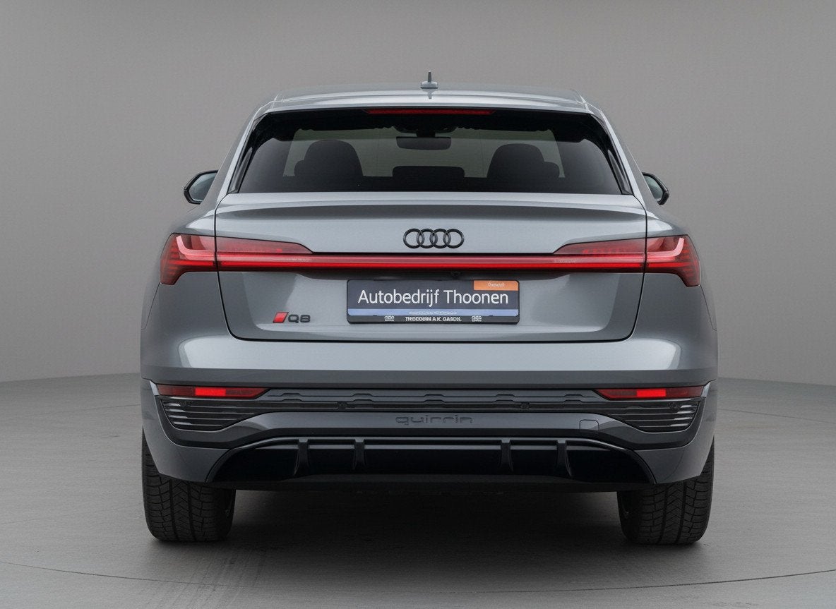 Audi Q8 Sportback e-tron 55 quattro S Edition 115 kWh | Pano, Auto's, Audi, Automaat, Dealer onderhouden, Leder, Vierwielaandrijving