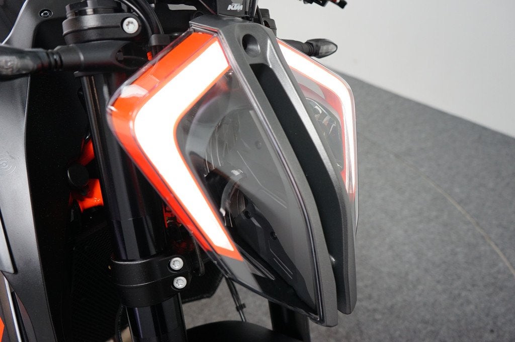 KTM 1290 SUPER DUKE R GERESERVEERD RS (bj 2021), Bedrijf, 1301 cc, Meer dan 35 kW, Naked bike