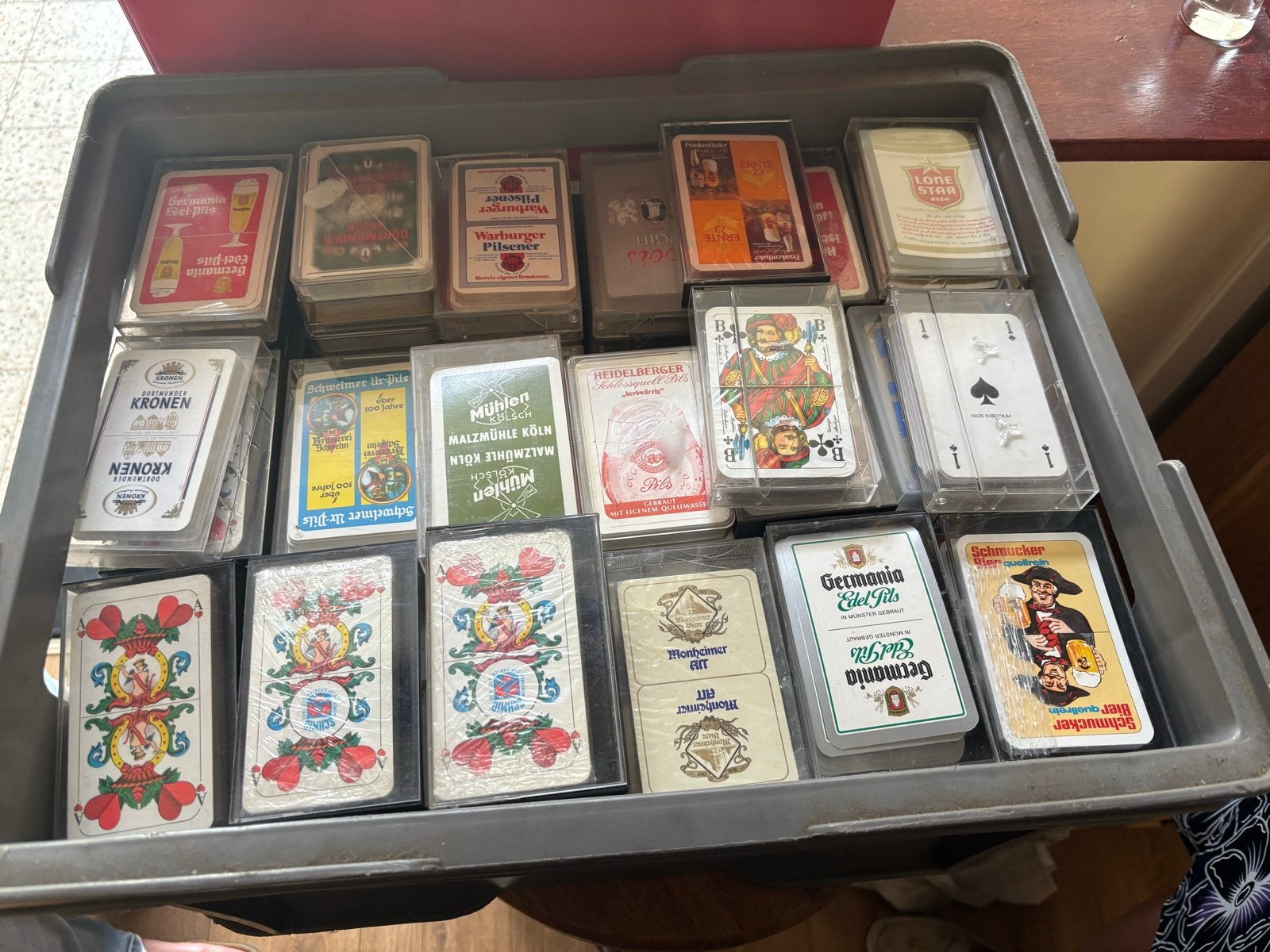 Grote collectie speelkaarten, diverse merken en ontwerpen, Een of twee spelers, Ophalen, Zo goed als nieuw