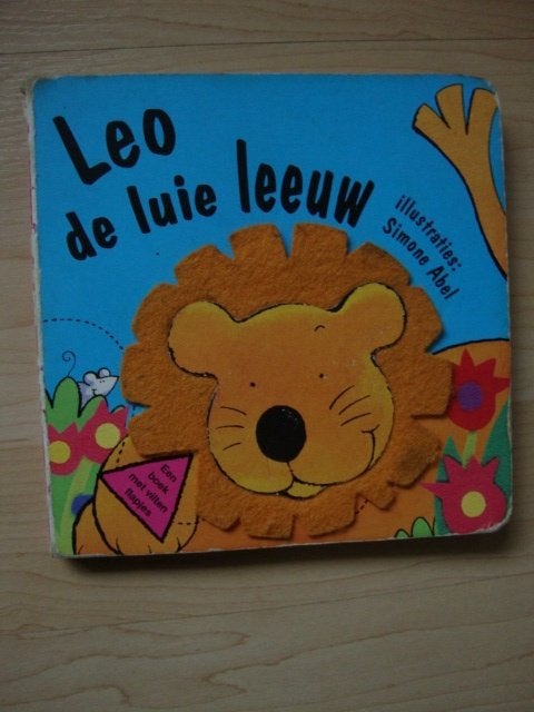 LEO DE LUIE LEEUW Boek met vilten flapjes, Boeken, Ophalen of Verzenden, Gelezen