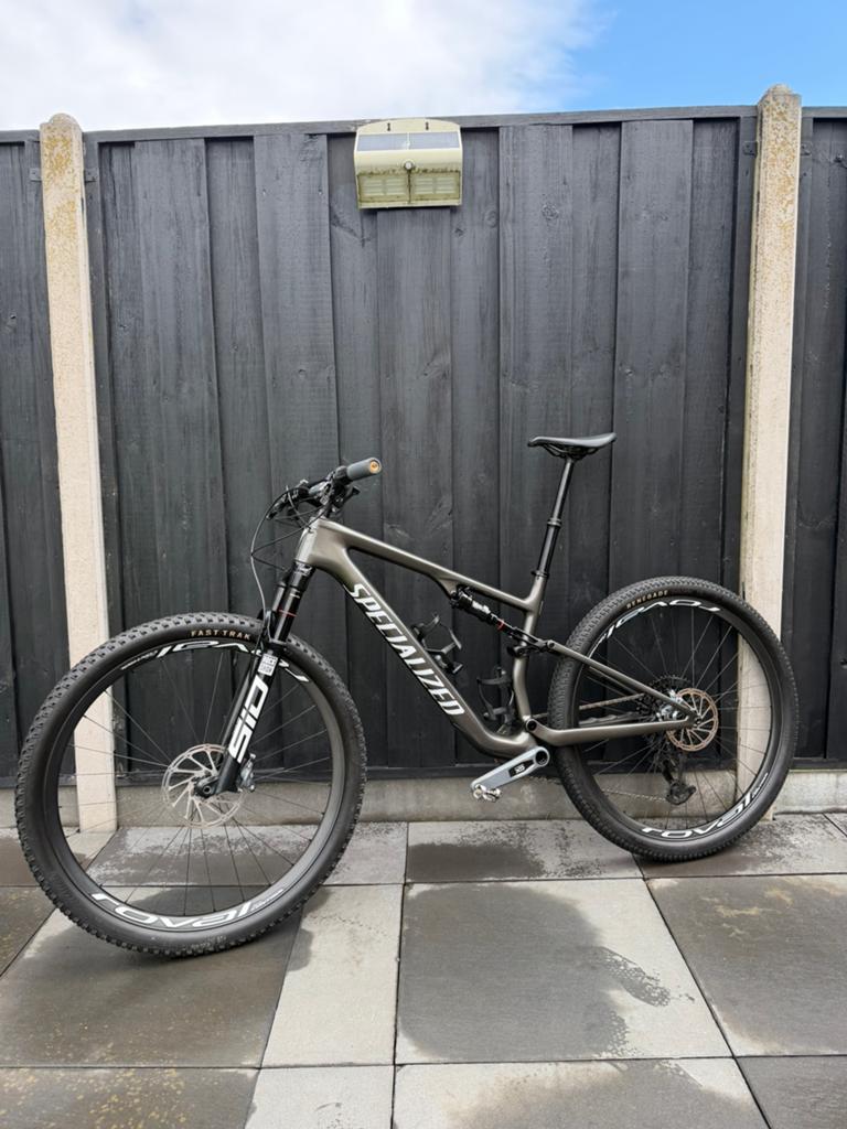 specialized epic 8 expert carbon black 2025 (L), Fietsen en Brommers, Fietsen | Mountainbikes en ATB, Overige merken, Gebruikt
