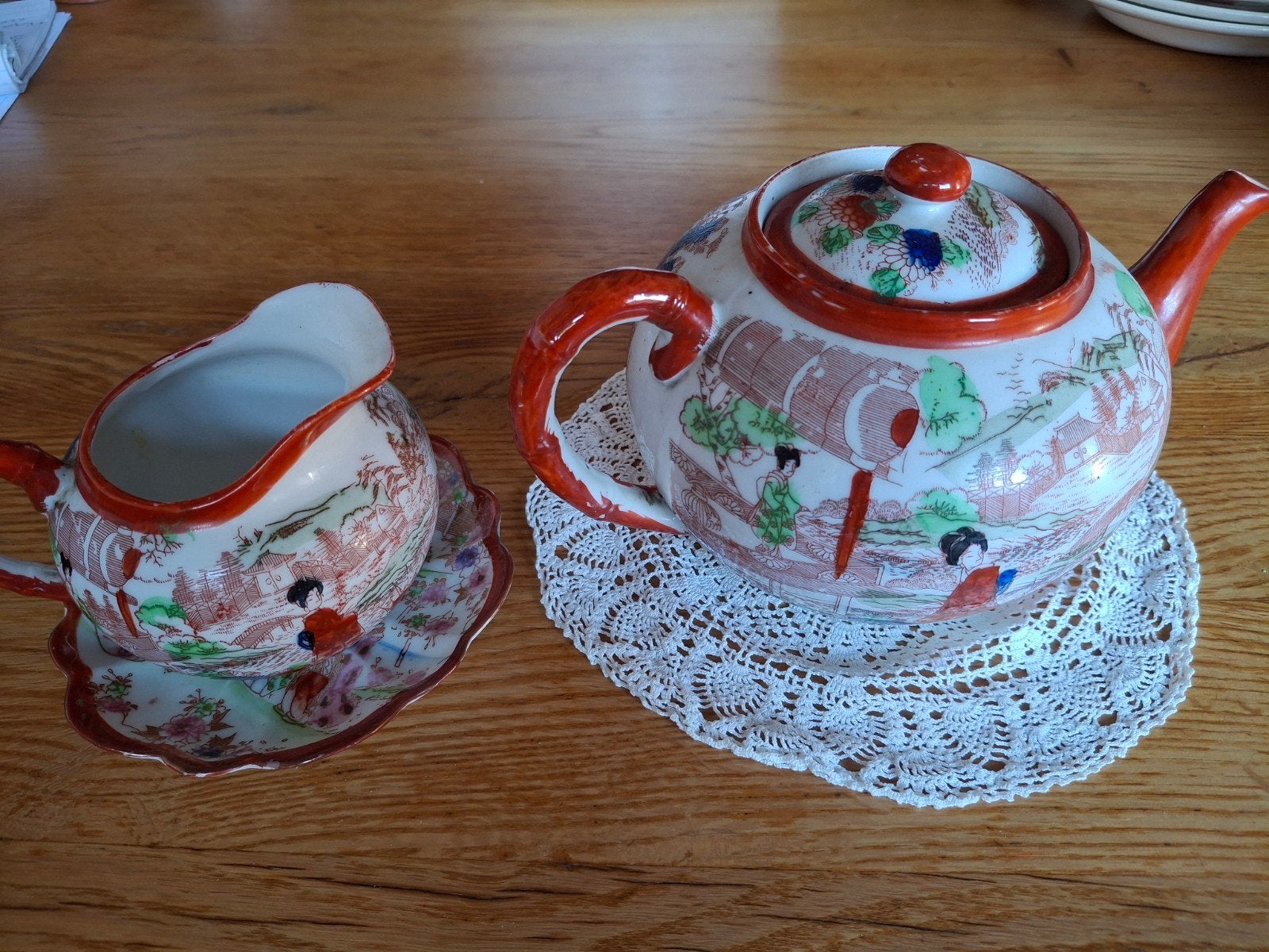 Antieke Japanse Satsuma theepot en melkkan met schotel, Antiek en Kunst, Ophalen