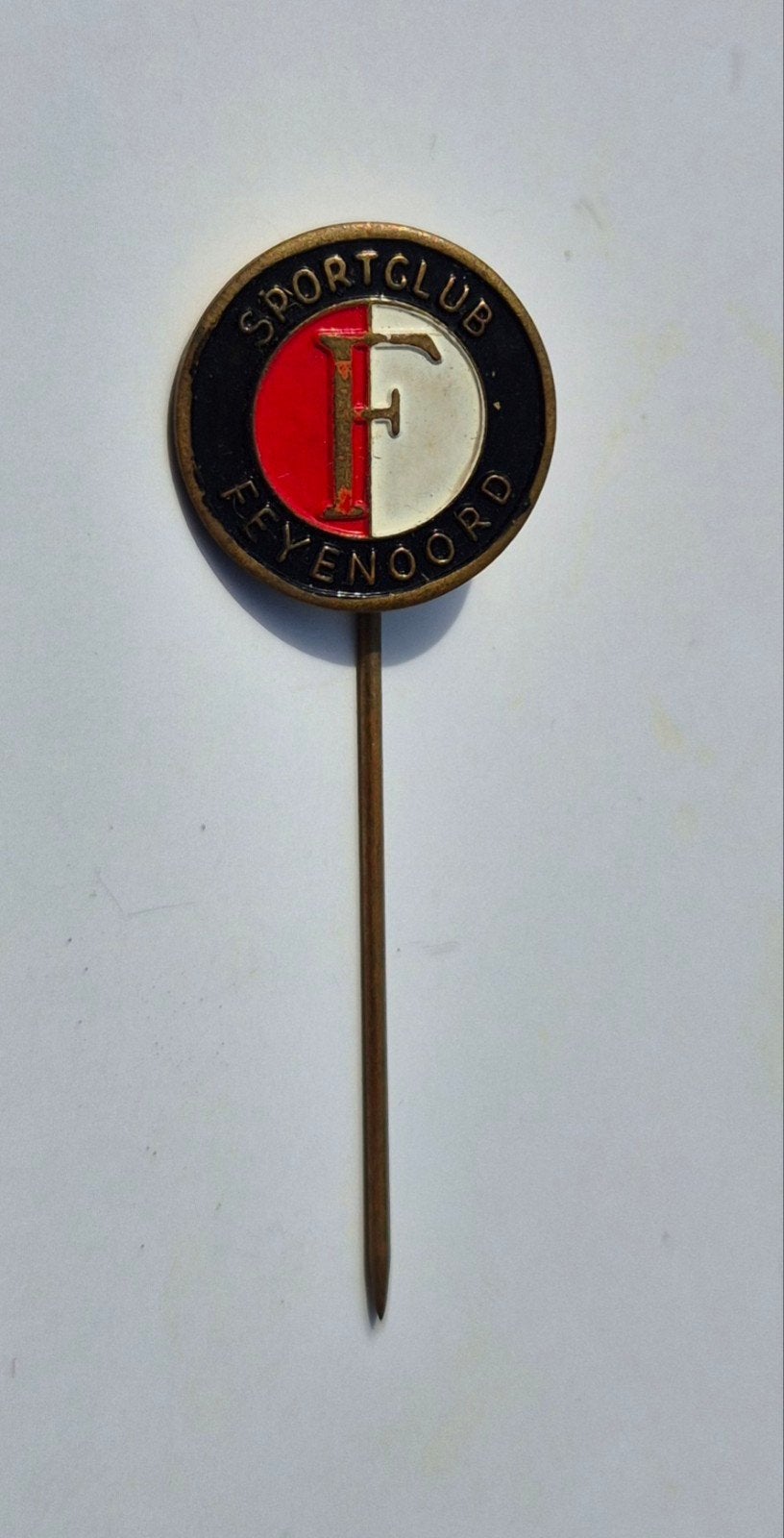 Speldje oud: Feijenoord, Verzamelen, Ophalen of Verzenden, Gebruikt, Sport, Speldje of Pin