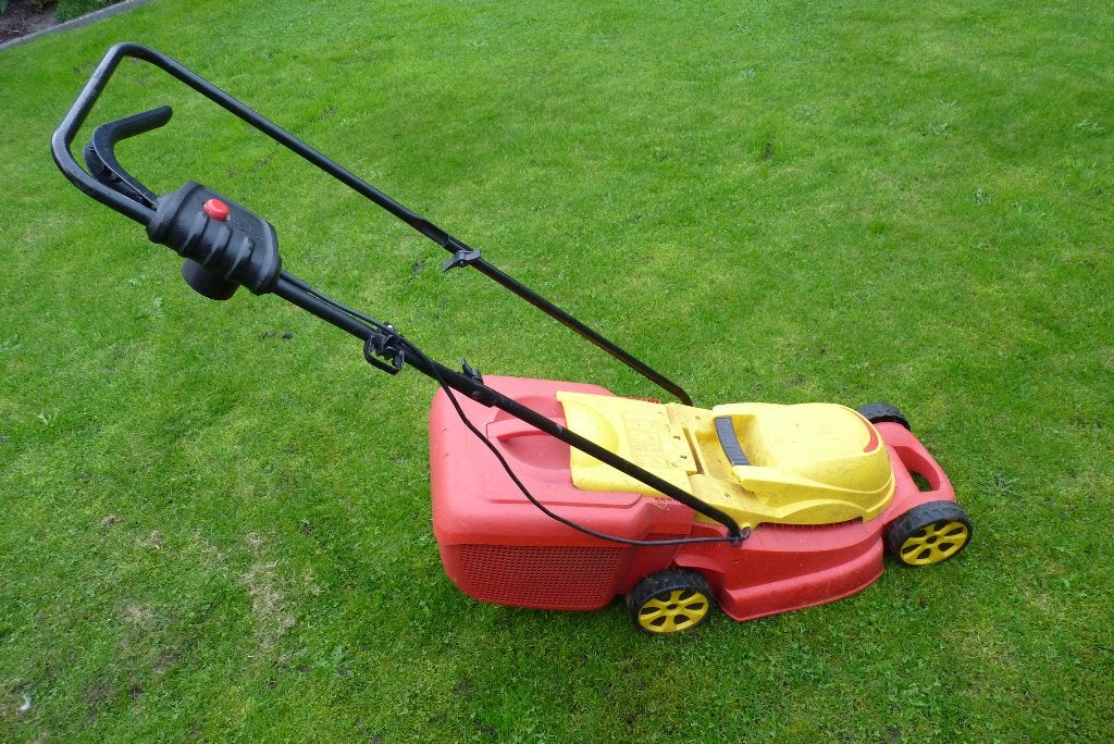 WOLF Garten Select 3200 E elektrische grasmachine, Ophalen, Cirkelmaaier, Elektrische grasmaaier, Zo goed als nieuw
