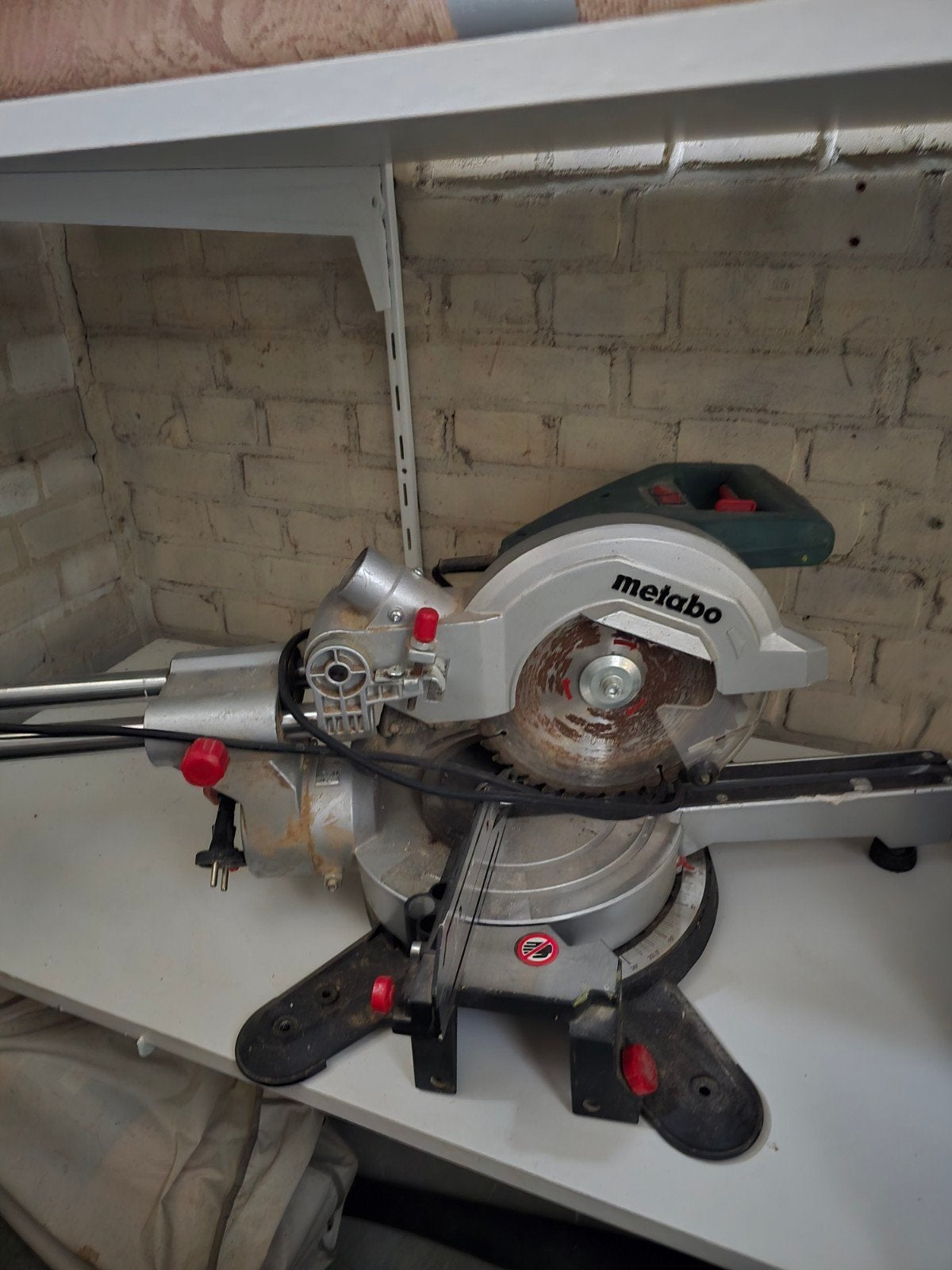 Metabo afkortzaag / verstekzaag – werkend, Doe-het-zelf en Verbouw, Gereedschap | Zaagmachines, Ophalen, Gebruikt, Afkortzaag