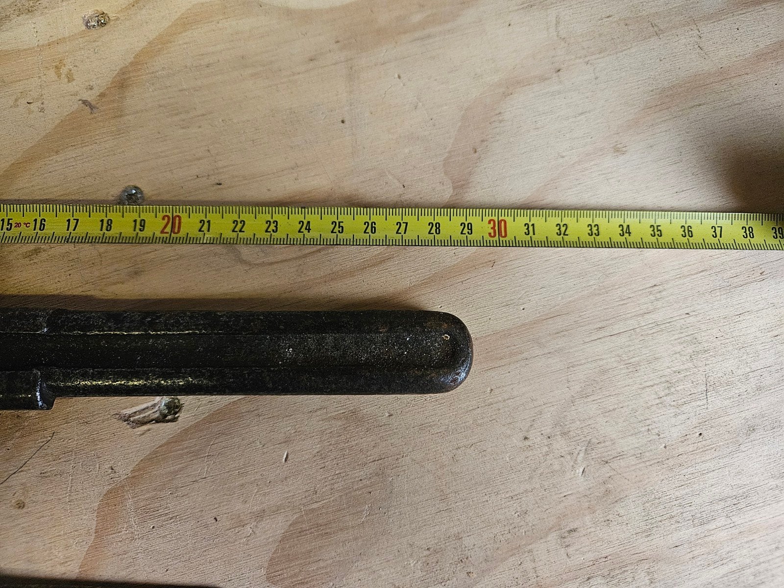Foto 2 van verstelbare moersleutels "monkey wrenches"